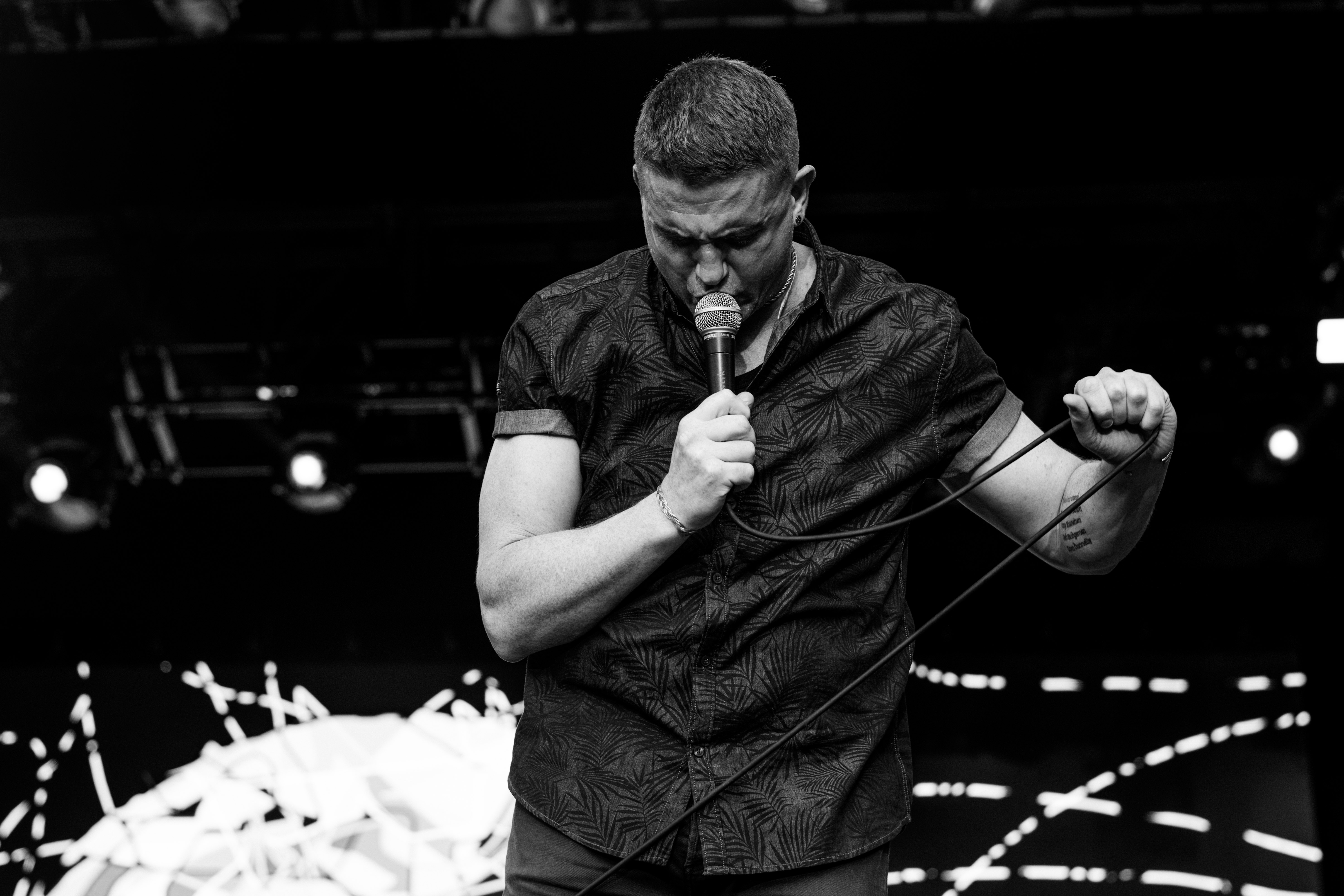 Damien Dempsey Singing Into Microphone